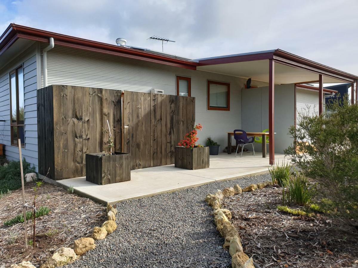 Samphire: Coorong Accommodation Meningie Экстерьер фото